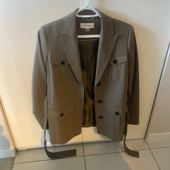 CK blazer - Picture 4 of 5